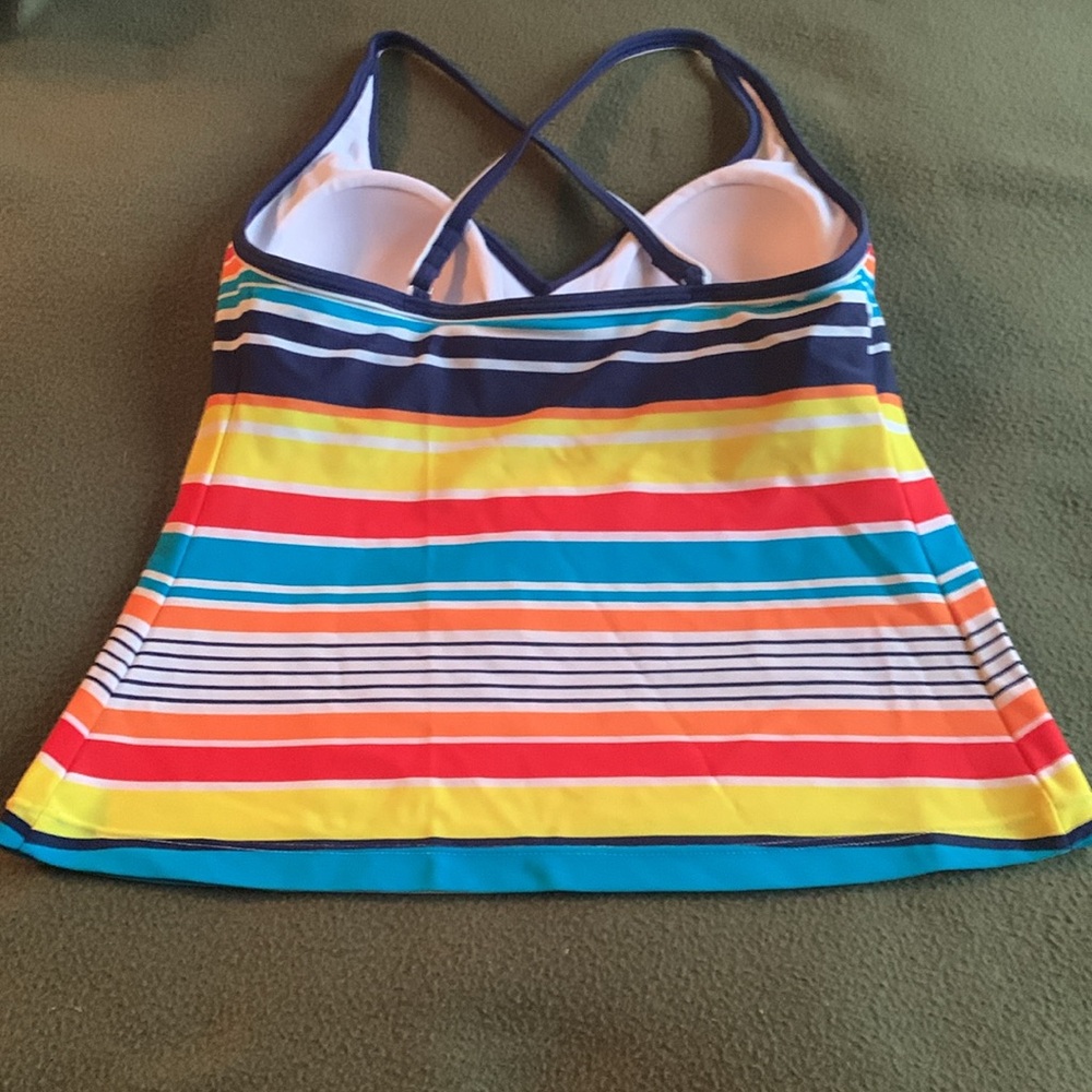 Jag 2 piece swimsuit. Size small. Never worn. - Picture 3 of 8
